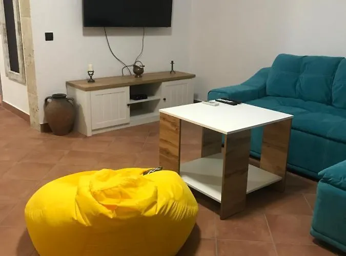 Oasis етаж1 Лозенец